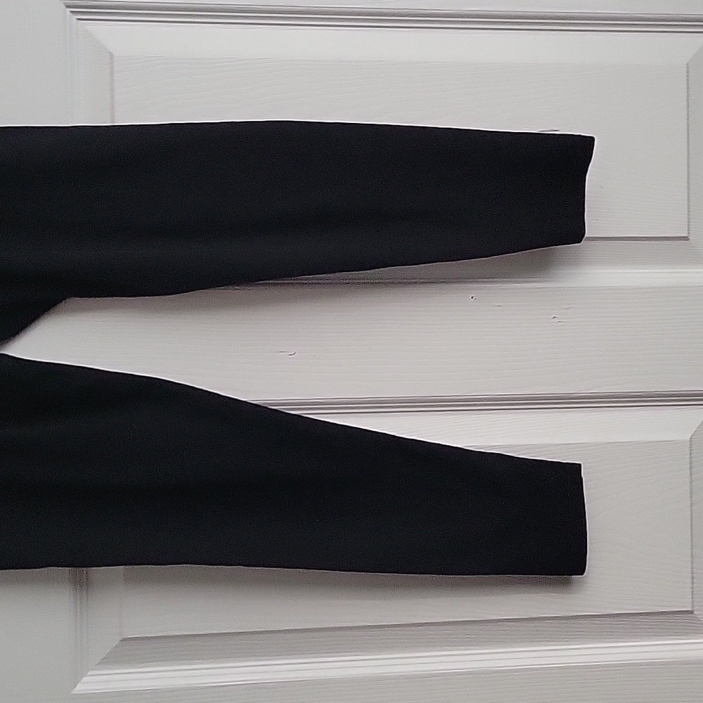 Maternity Cropped Pants - Picture 2 of 11